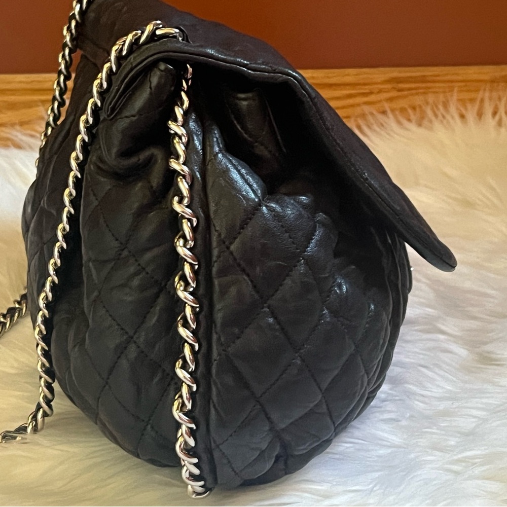 Chanel Washed Lambskin Quilted Large Chain Around Messenger Bag - Picture 4 of 8